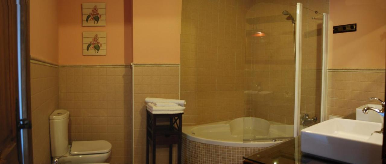 Гостьовий будинок La Noguera De Socasa Romancos Екстер'єр фото